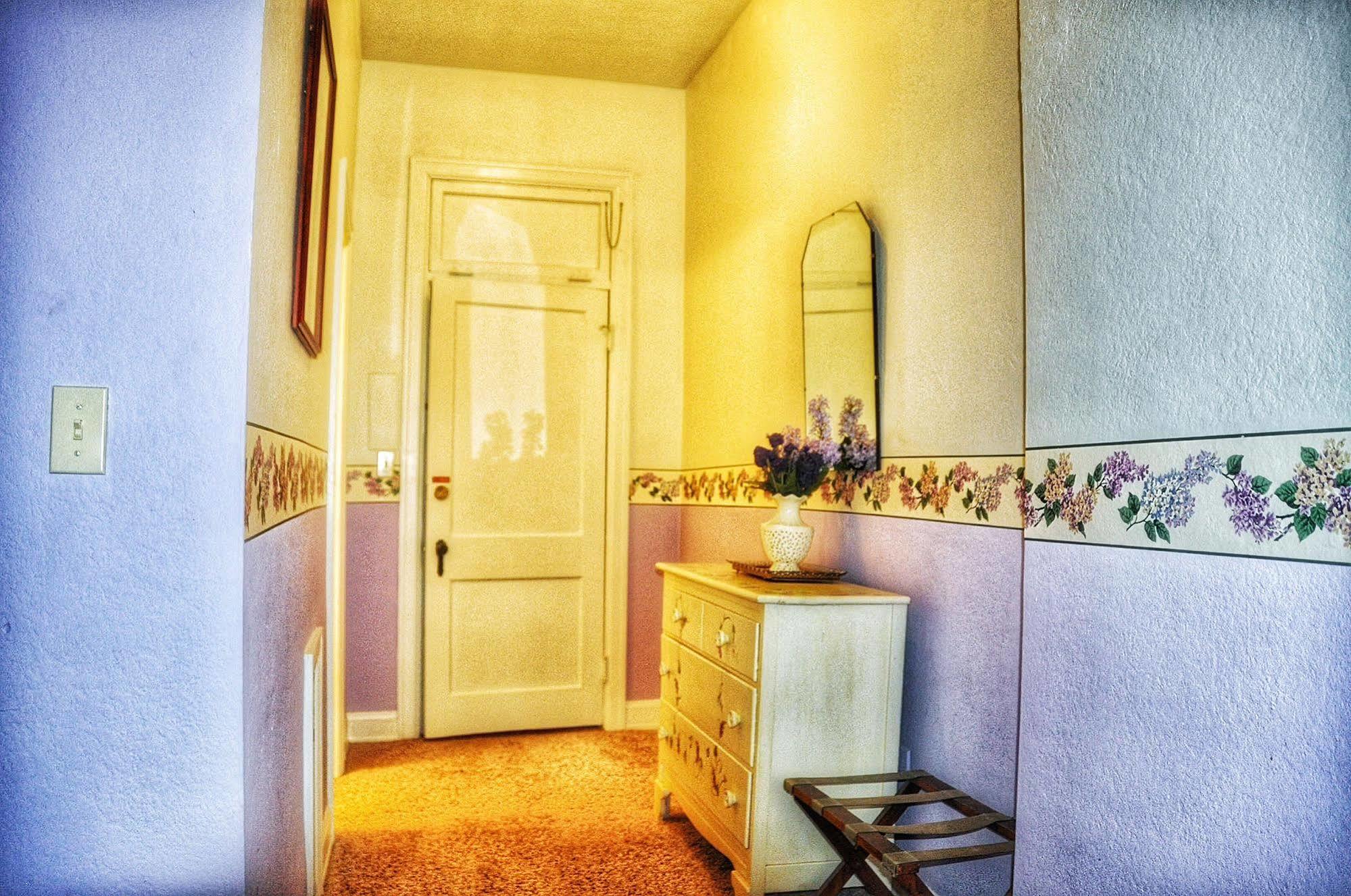 La Plaza Historic Hotel & Restaurant ウォルセンバーグ エクステリア 写真